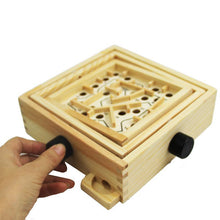 Load image into Gallery viewer, Labyrinth - Wooden board game - Wood N Toys